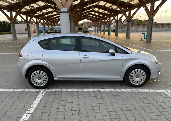 Seat Leon cena 15500 przebieg: 250000, rok produkcji 2007 z Żychlin małe 67